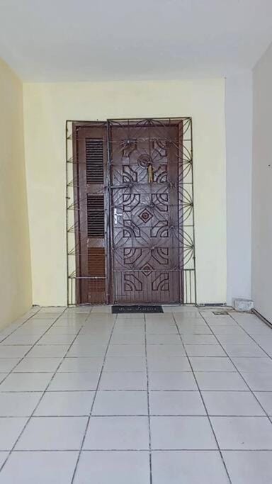 Casa na Praia de Iracema R&S House in Fortaleza