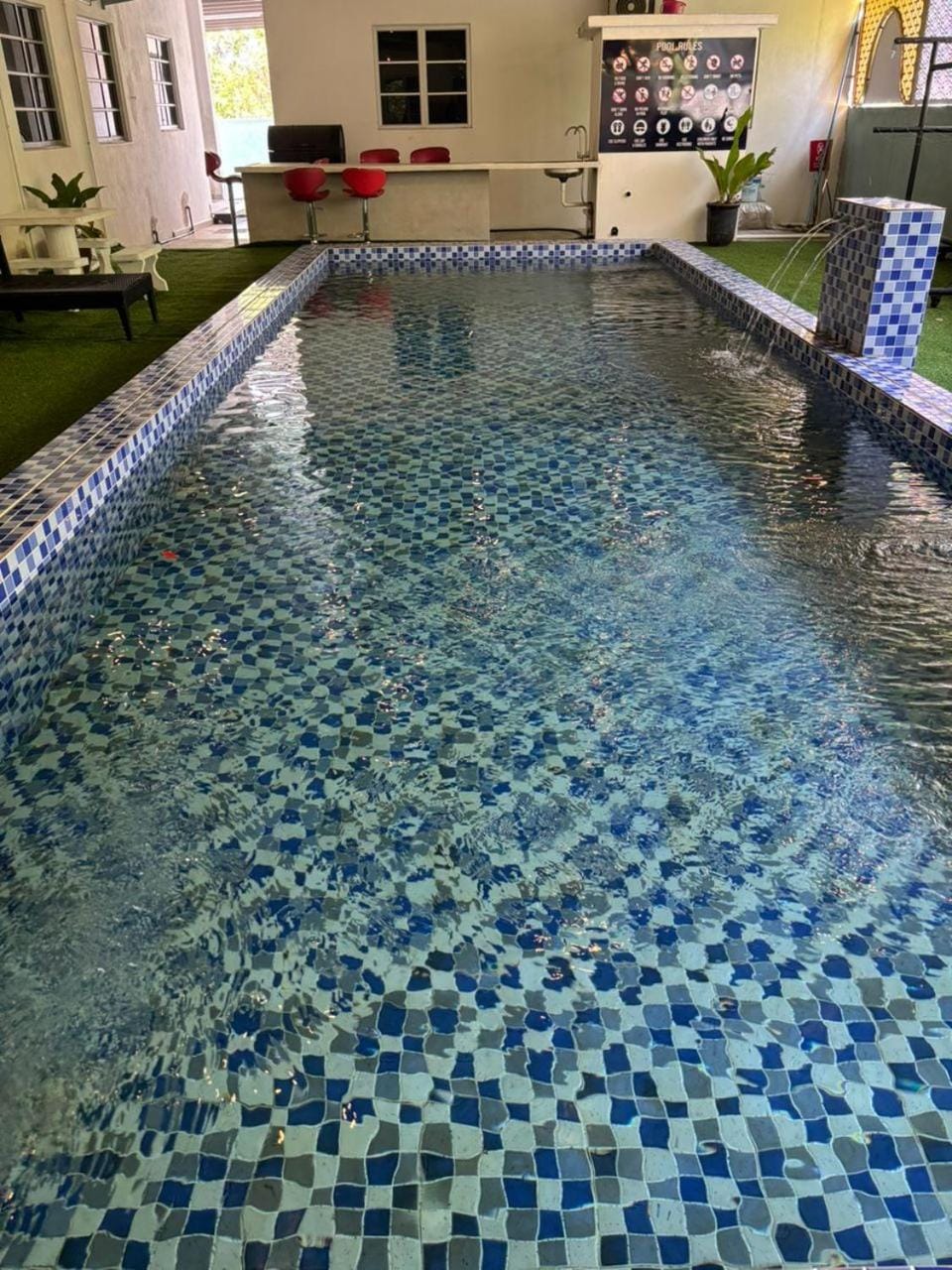 Swimming pool