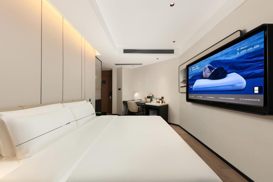 Bed, TV and multimedia