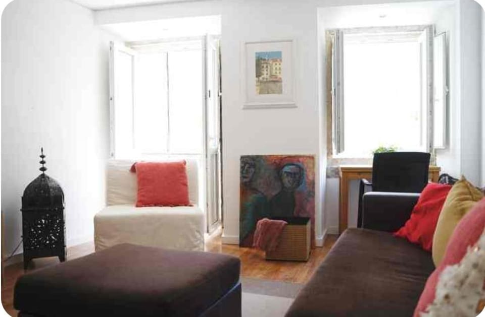 Home 4 You Apartment in Lisbon