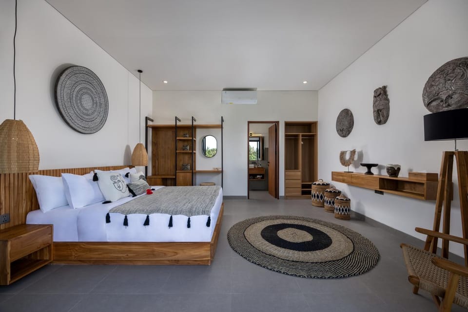 Bed, Photo of the whole room, Bedroom, air conditioner