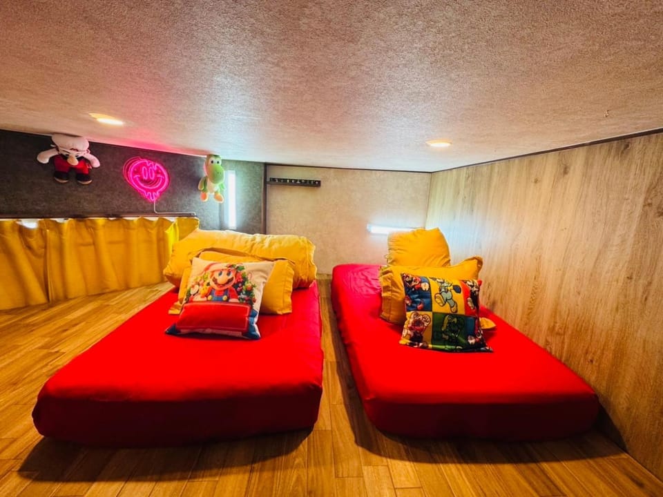 Hotel Emiru 敷地内駐車場2台 Apartment in Osaka