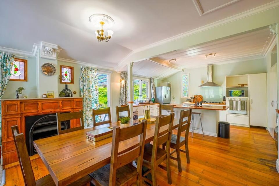 Horse Club Retreat 3 Bedrooms House in Auckland