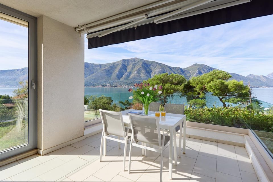 Patio, Natural landscape, View (from property/room), Sea view