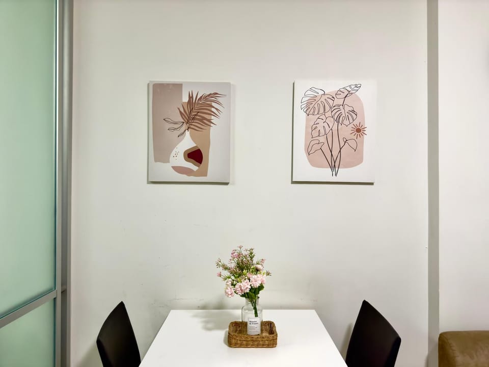 Decorative detail, Dining area