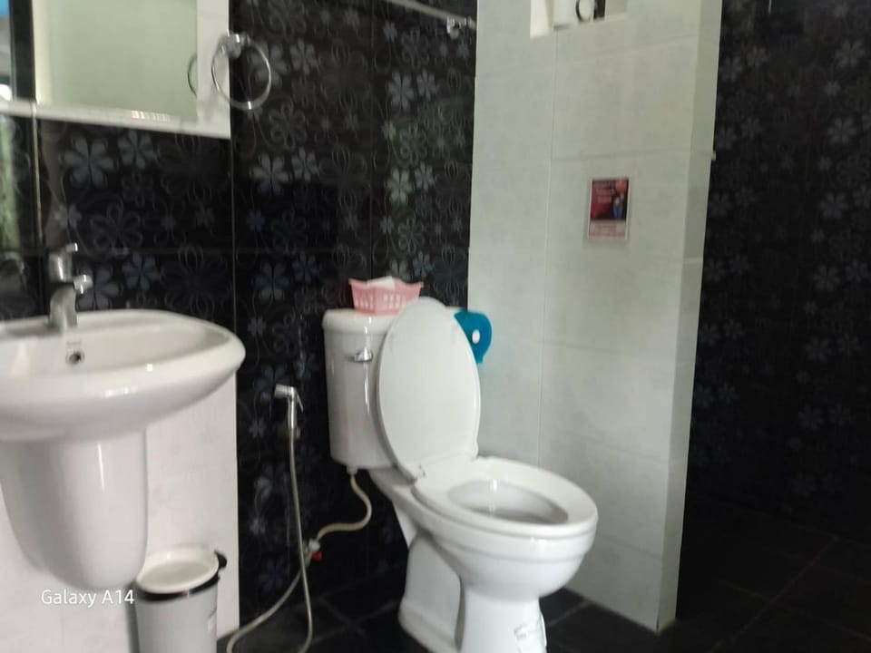 Toilet, Bathroom
