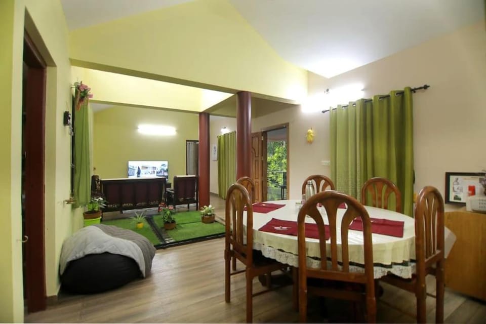 Modayil House - Anakkara House in Kerala