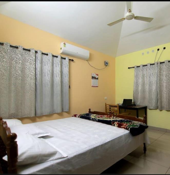 Modayil House - Anakkara House in Kerala