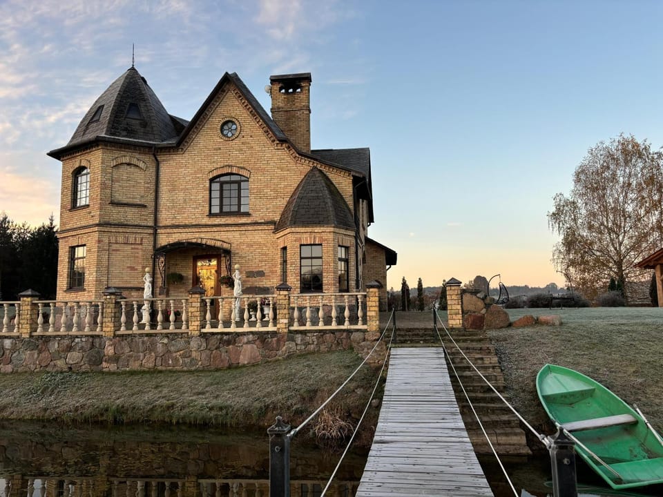 Property building, Natural landscape