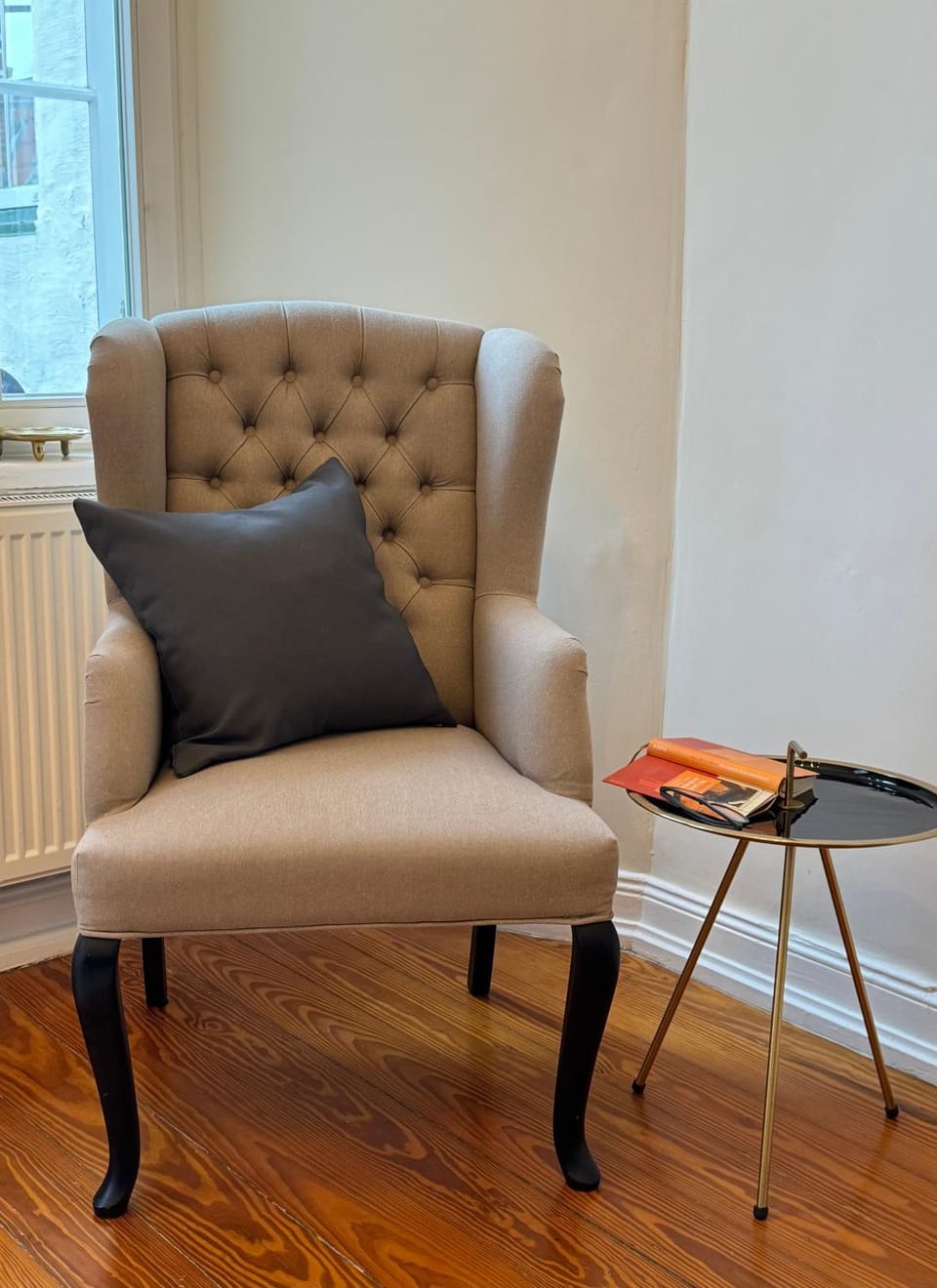 Seating area, Bedroom