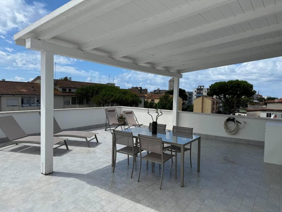 Patio, View (from property/room), Balcony/Terrace, Dining area