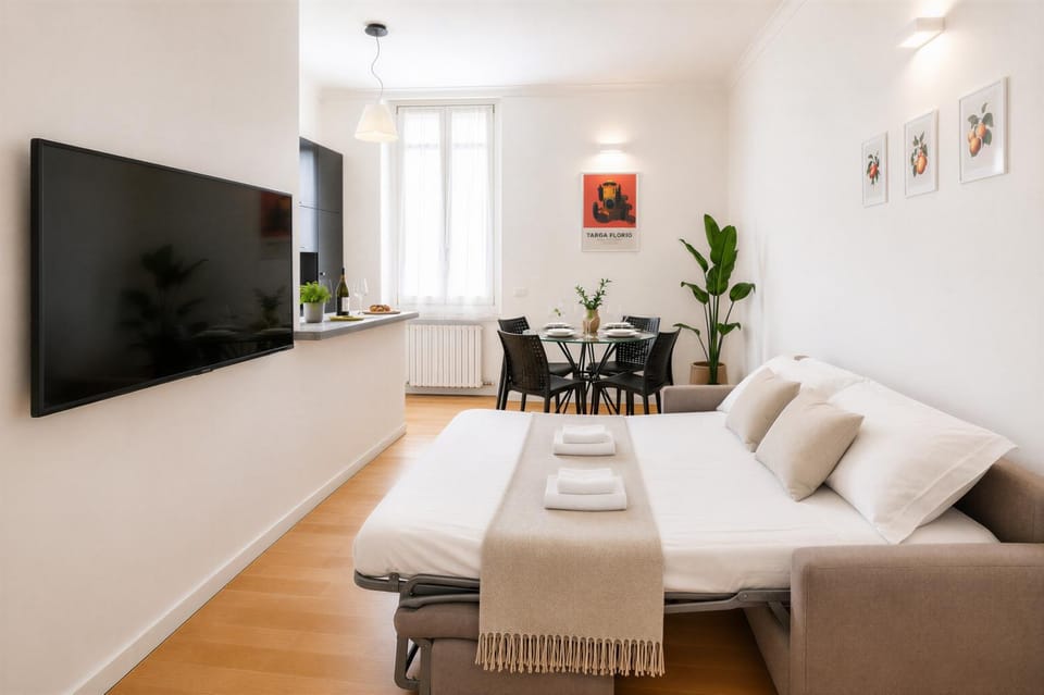 Lux Navigli Center Milan Apartment in Milan