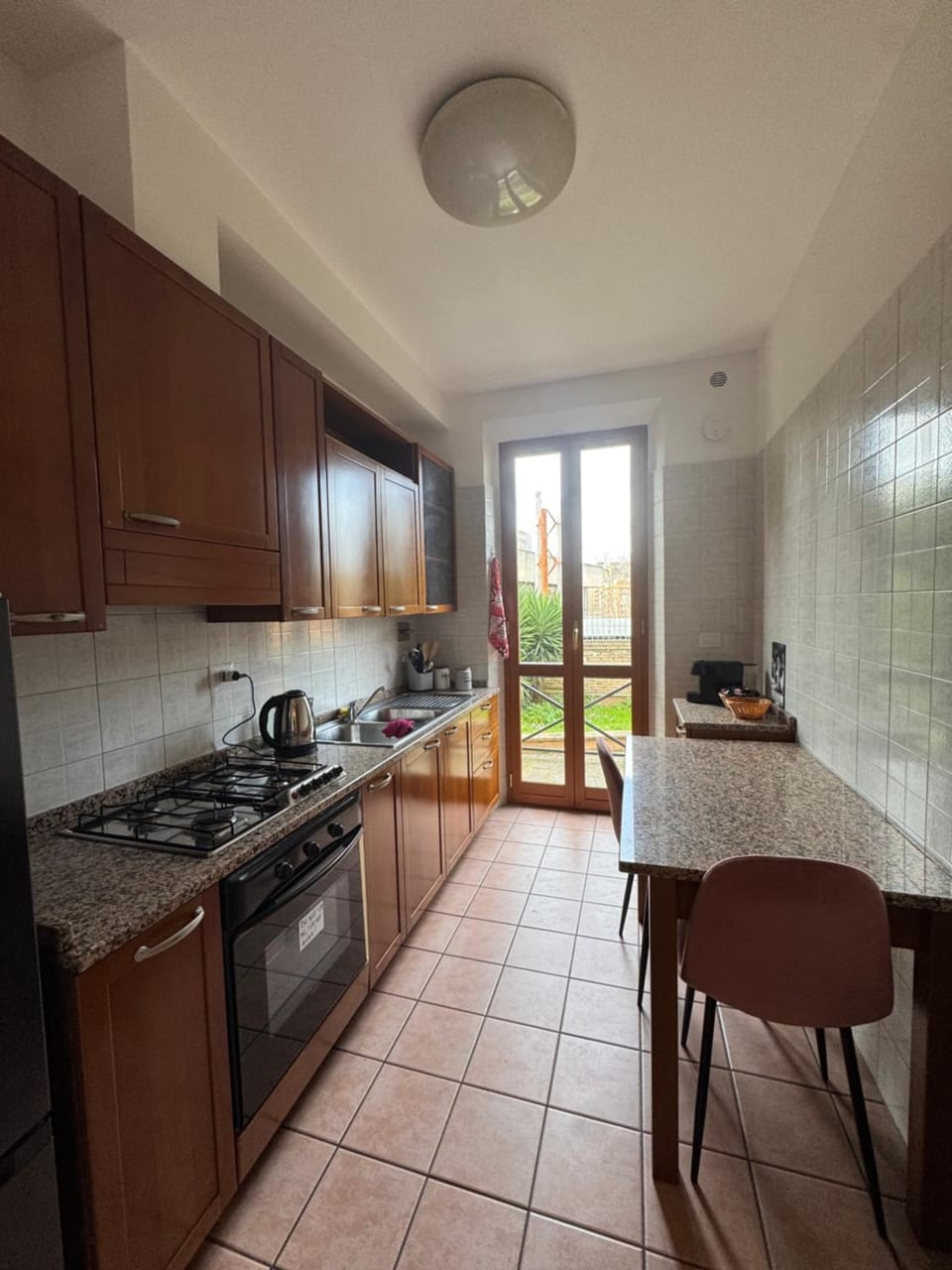 Communal kitchen, kitchen