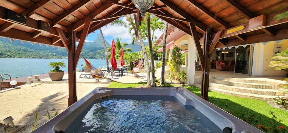 Villa Oramarama House in Moorea-Maiao