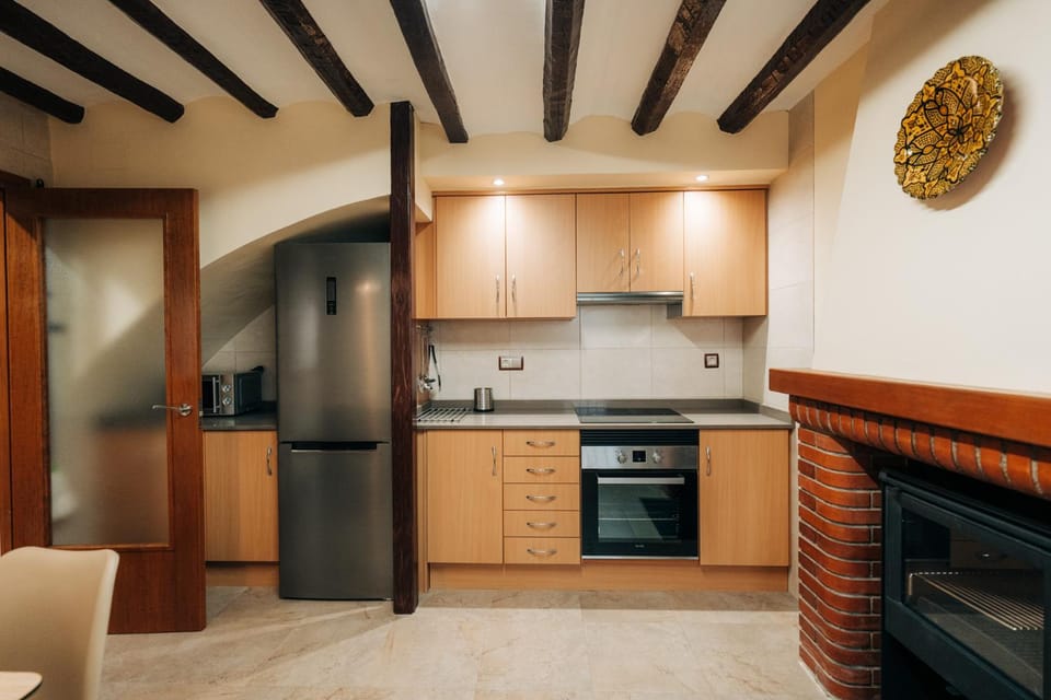 Kitchen or kitchenette, oven, stove