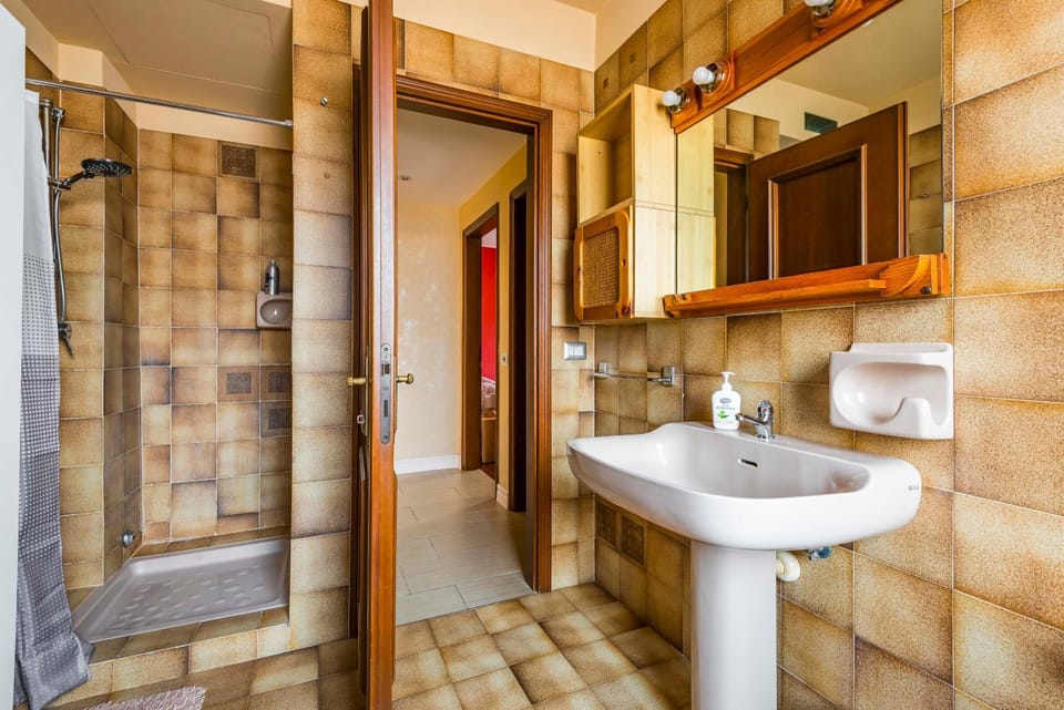 Shower, Toilet, Bathroom, bidet