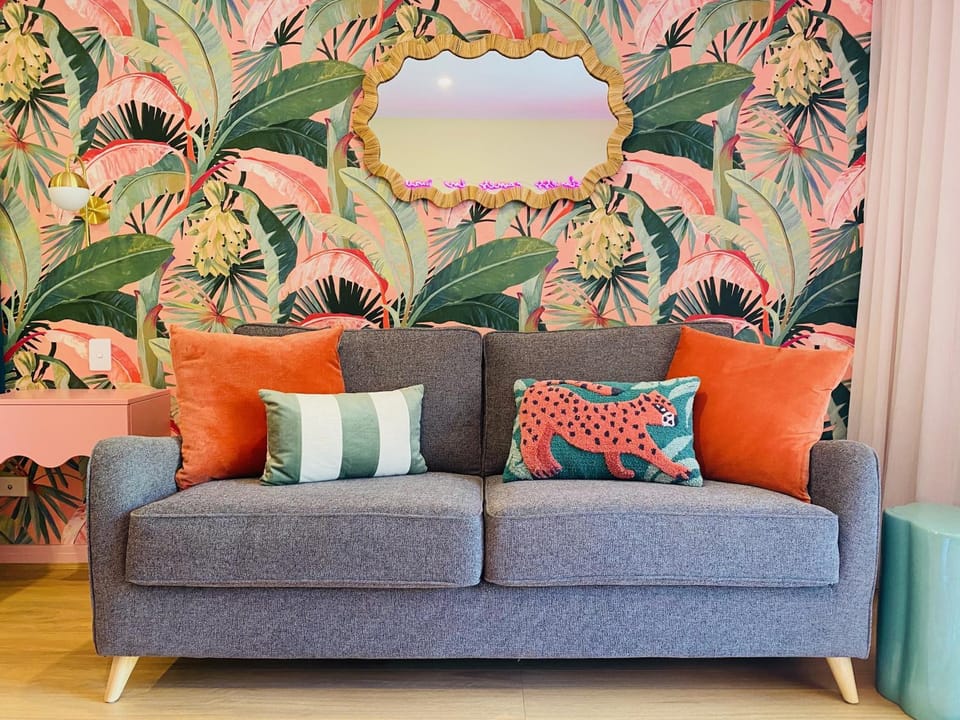 Manly Vibes - fabulous design with gym, sauna, streaming, right opposite wharf & beach Apartment in Manly