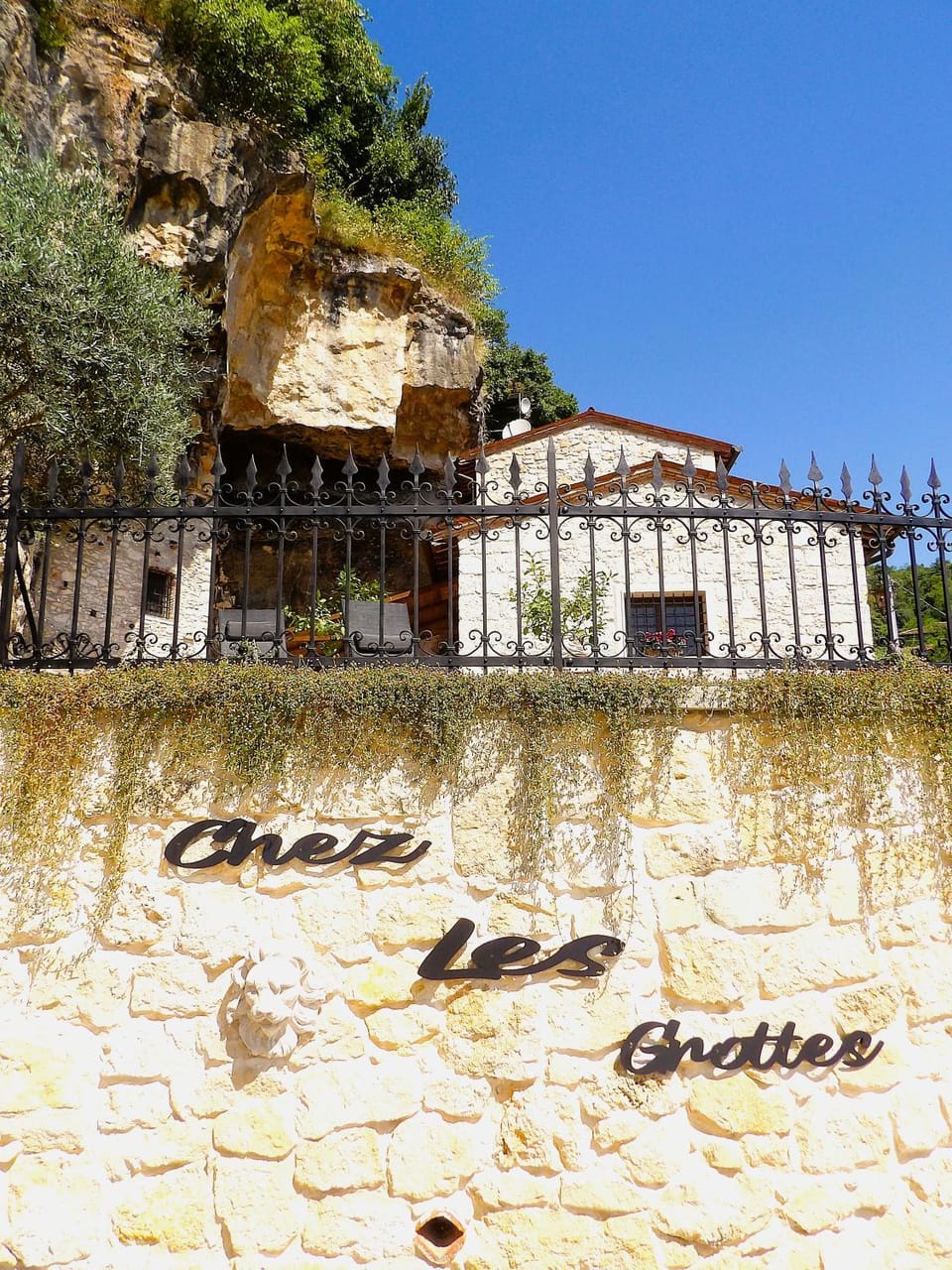 Chez Les Grottes Bed and Breakfast in Veneto