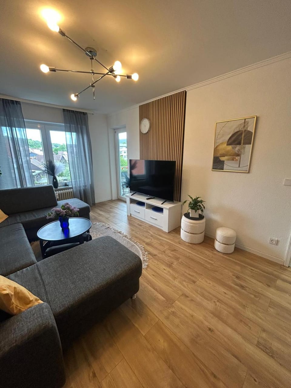 TV and multimedia, Living room, Seating area
