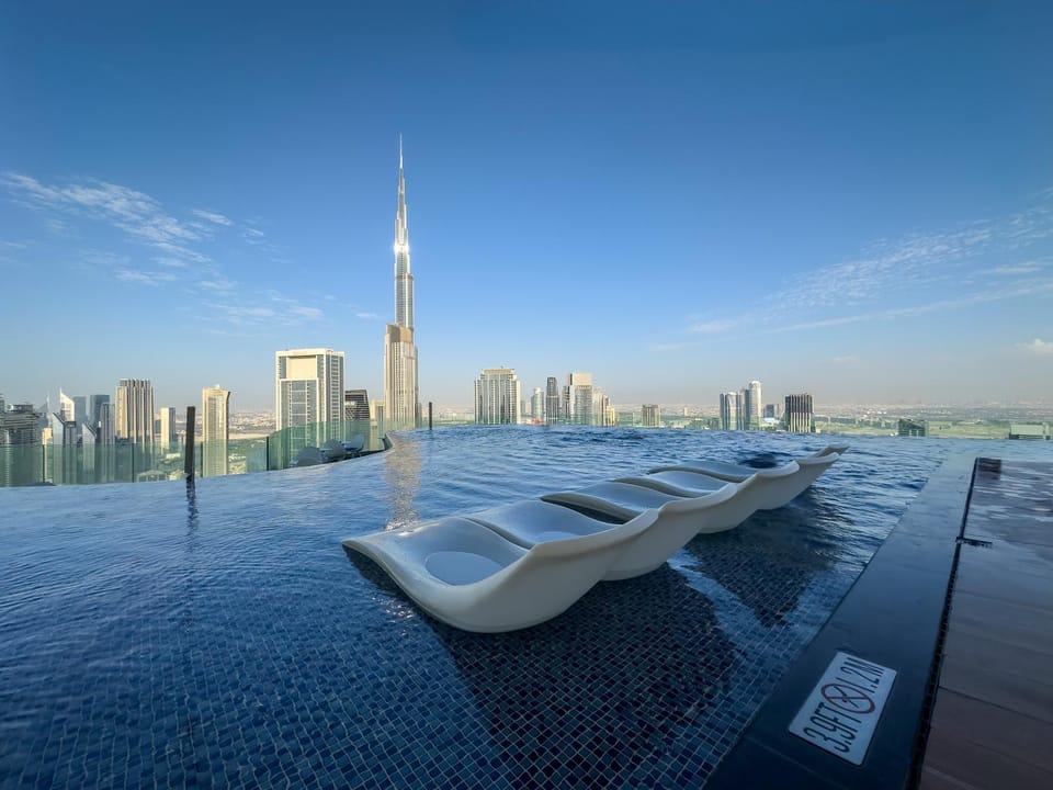 Nearby landmark, Landmark view, Swimming pool, sunbed
