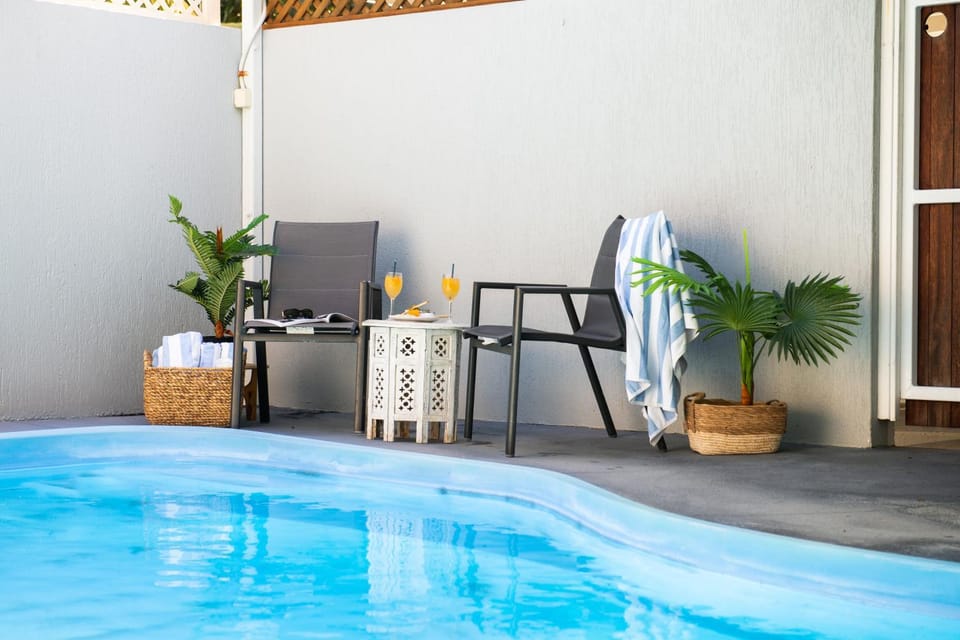 Picturesque on Passage - Shute Harbour House in Whitsundays