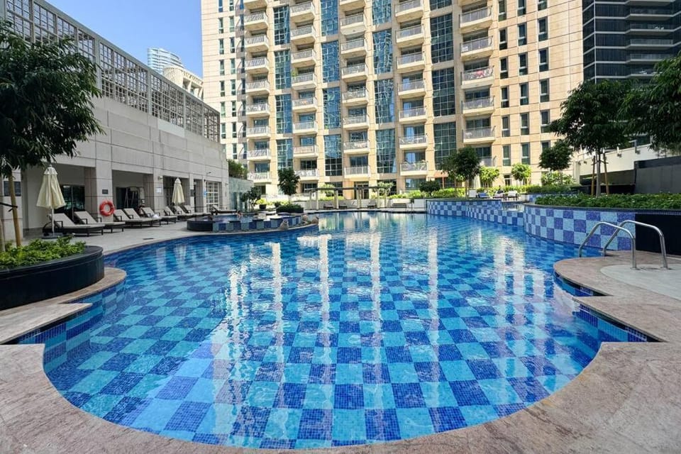 Upscale 1 bedroom in the heart of Downtown Apartment in Dubai