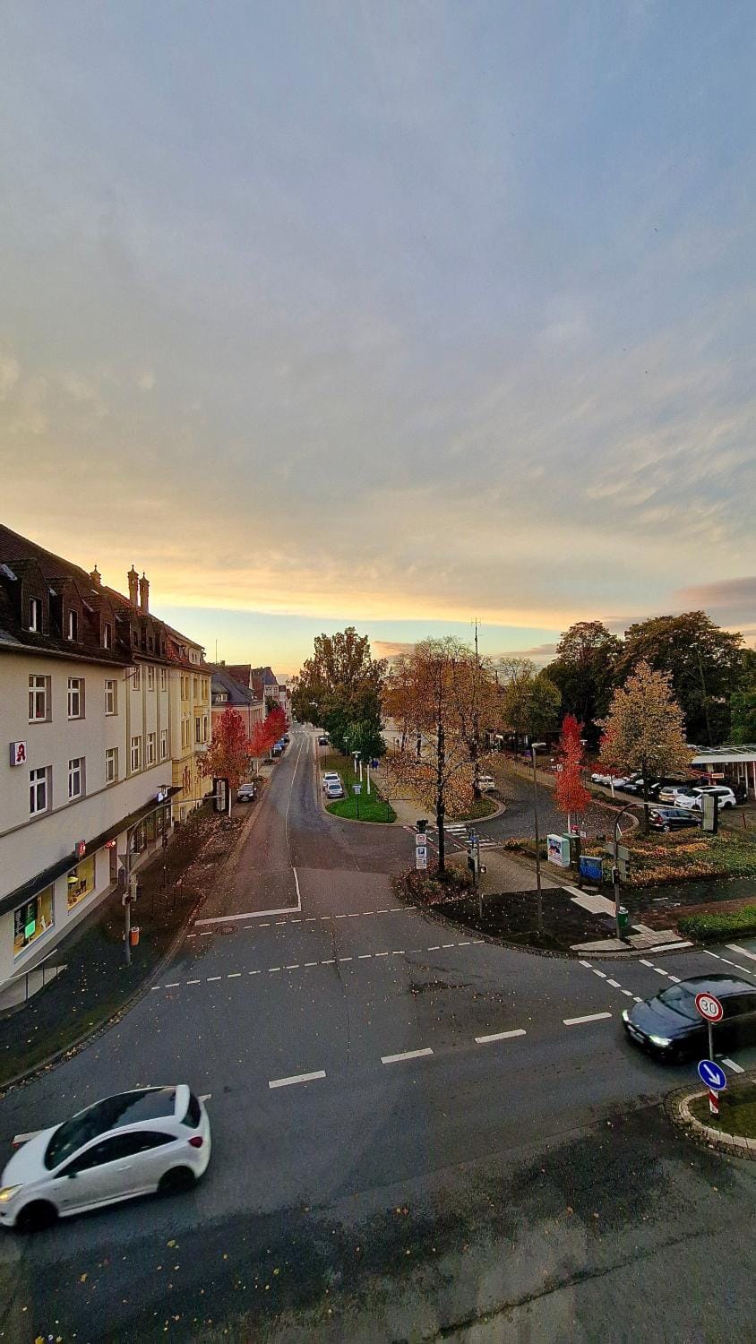 Neighbourhood, View (from property/room), Street view, Location