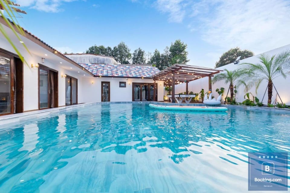 Beach, Beach, Pool view, Swimming pool, sunbed