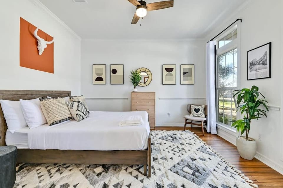 Bed, Bedroom