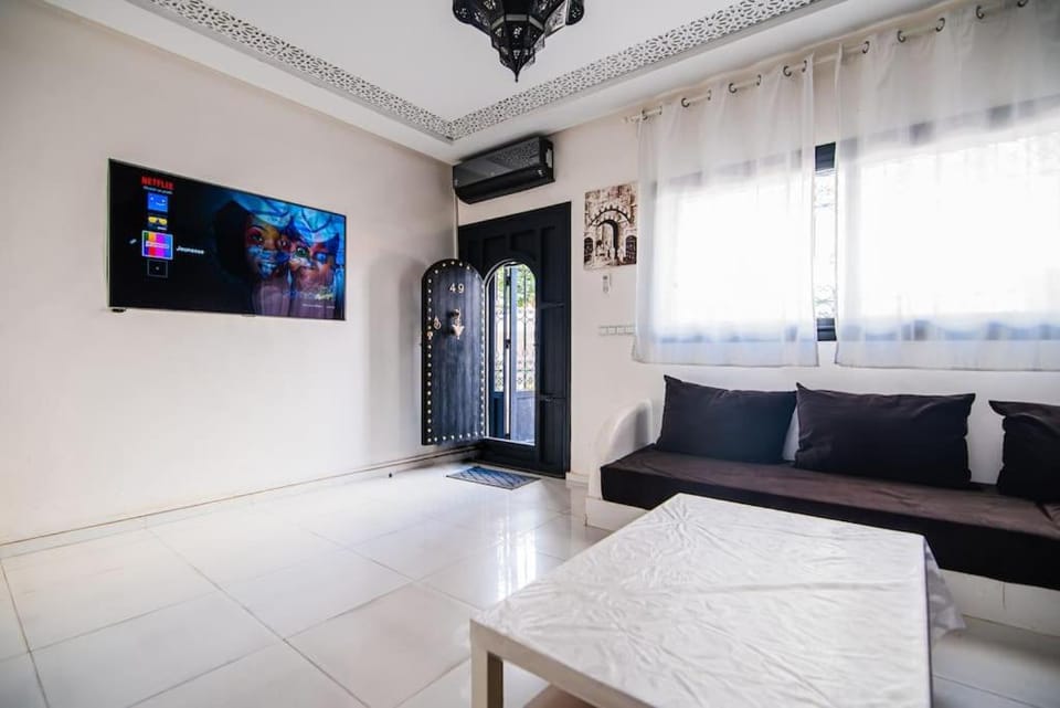 RIAD TALBORJT Jacuzzi POOL Villa in Agadir