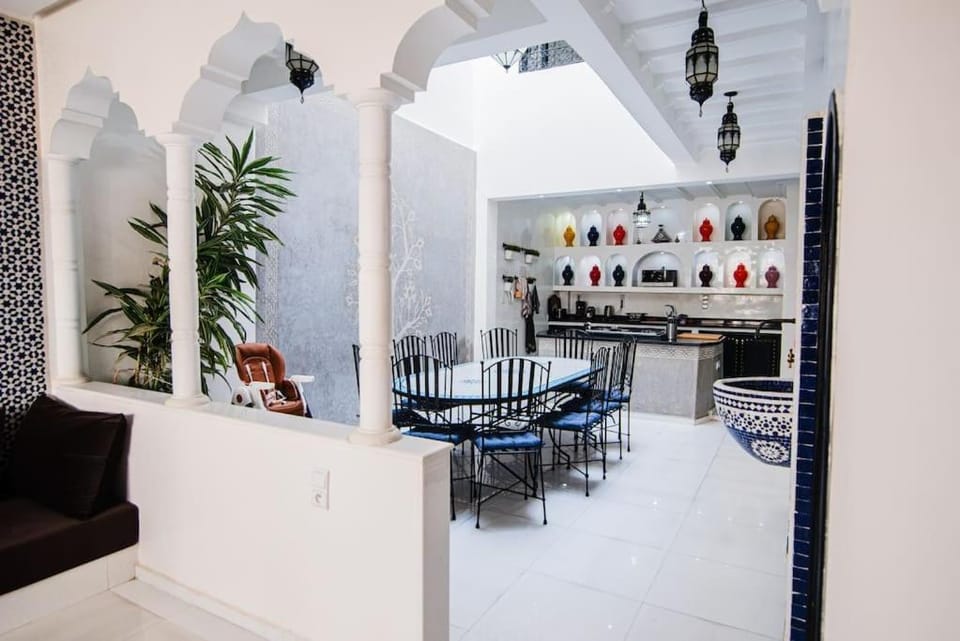 RIAD TALBORJT Jacuzzi POOL Villa in Agadir