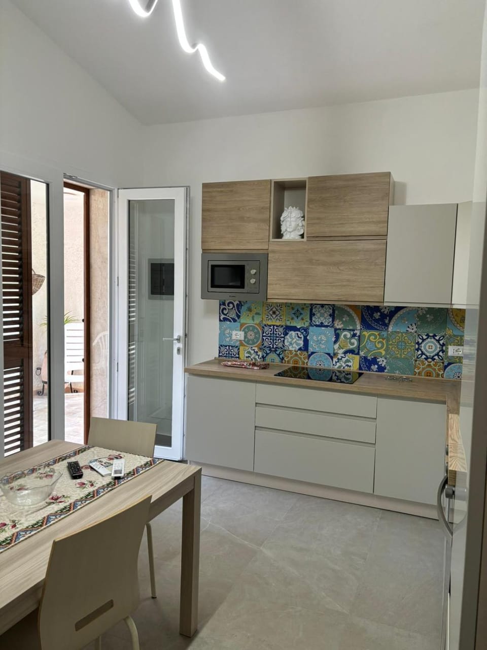 Kitchen or kitchenette, stove