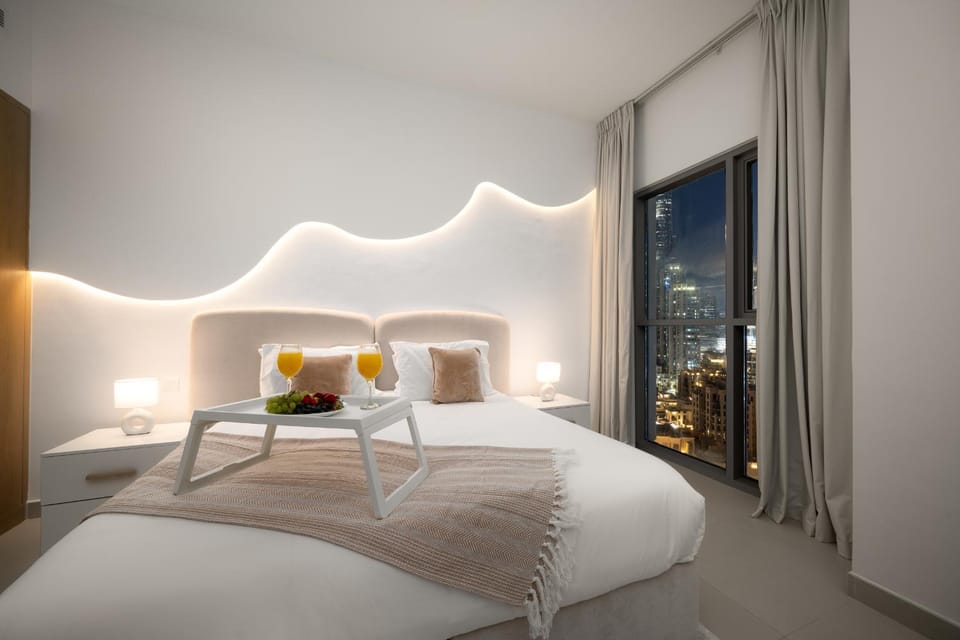Bed, Night, Photo of the whole room, Bedroom