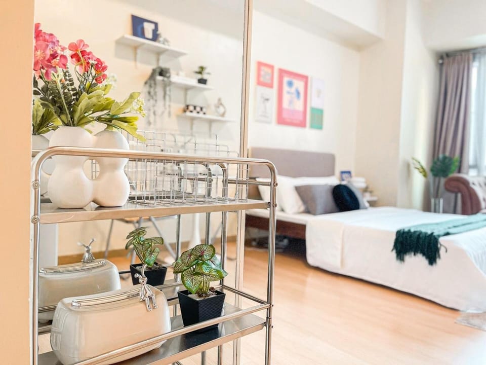 Best Staycation in BGC Central #aatft13j House in Makati
