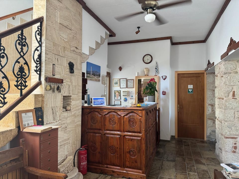 Lobby or reception, Text overlay