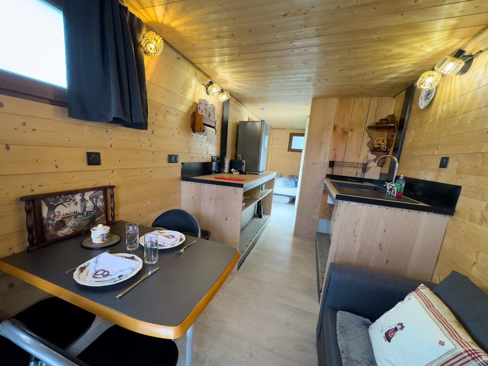 Elsass Tiny House House in Switzerland