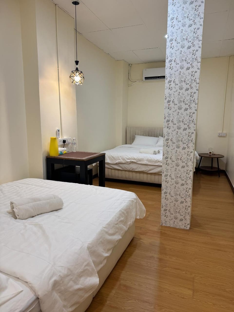 Photo of the whole room, Bedroom, air conditioner