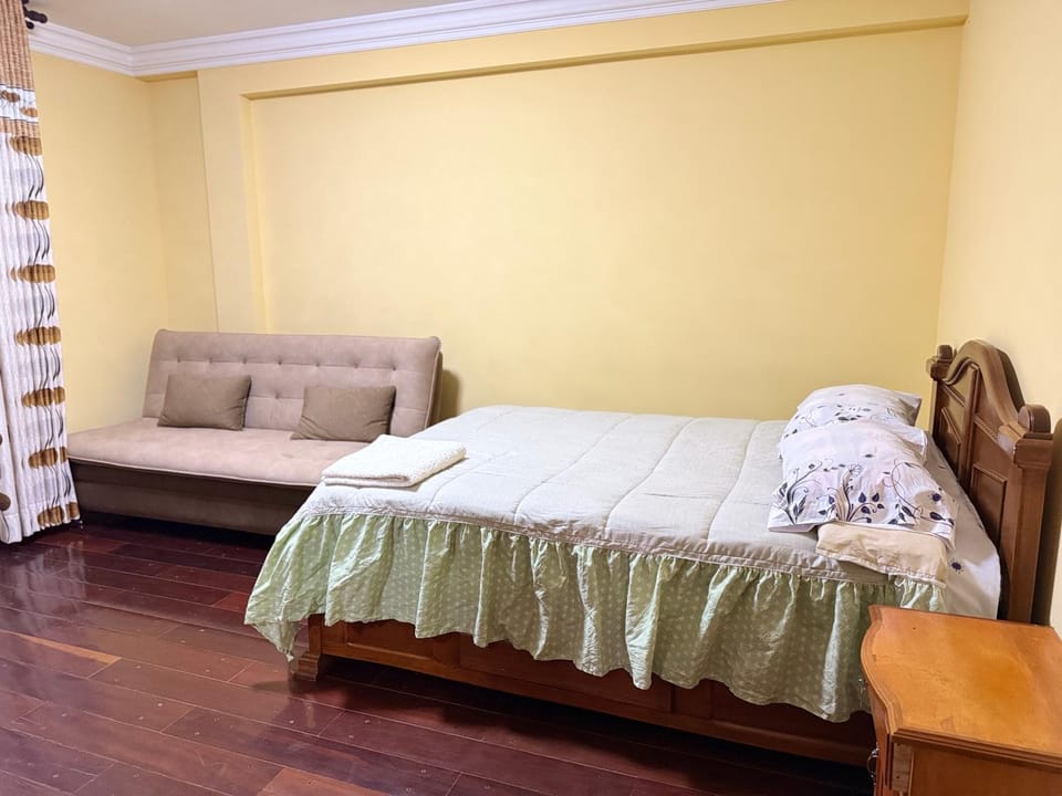 Departamento en Ciudad Satélite, Juan Matienzo No 232, cerca del Aeropuerto Apartment in La Paz