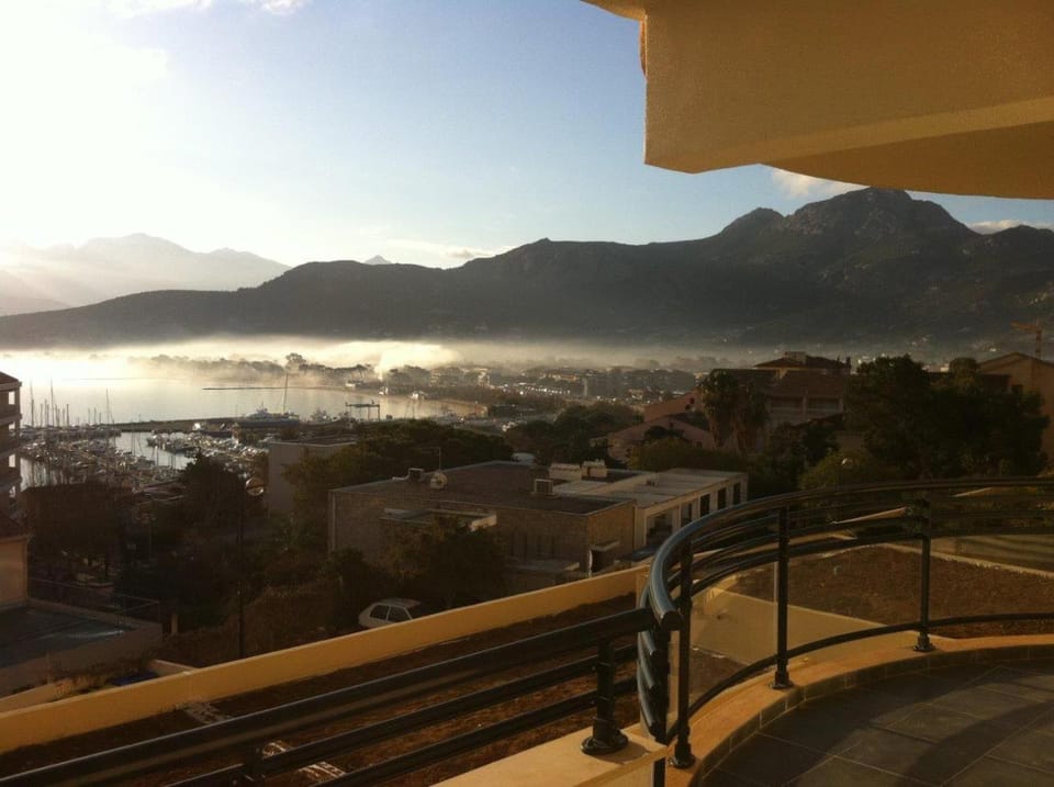 Nearby landmark, Natural landscape, View (from property/room), Balcony/Terrace, Mountain view, Sea view
