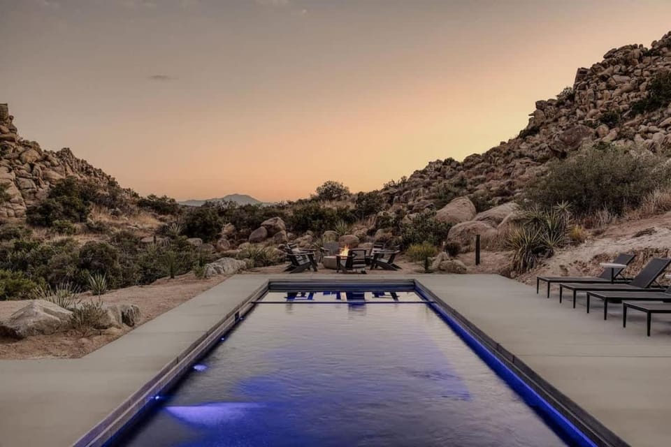 Whistling Rock By The Cohost Company House in Yucca Valley