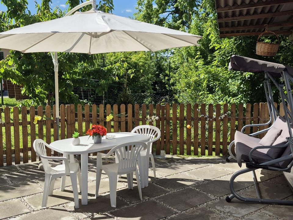 Patio, Garden, Dining area, Garden view