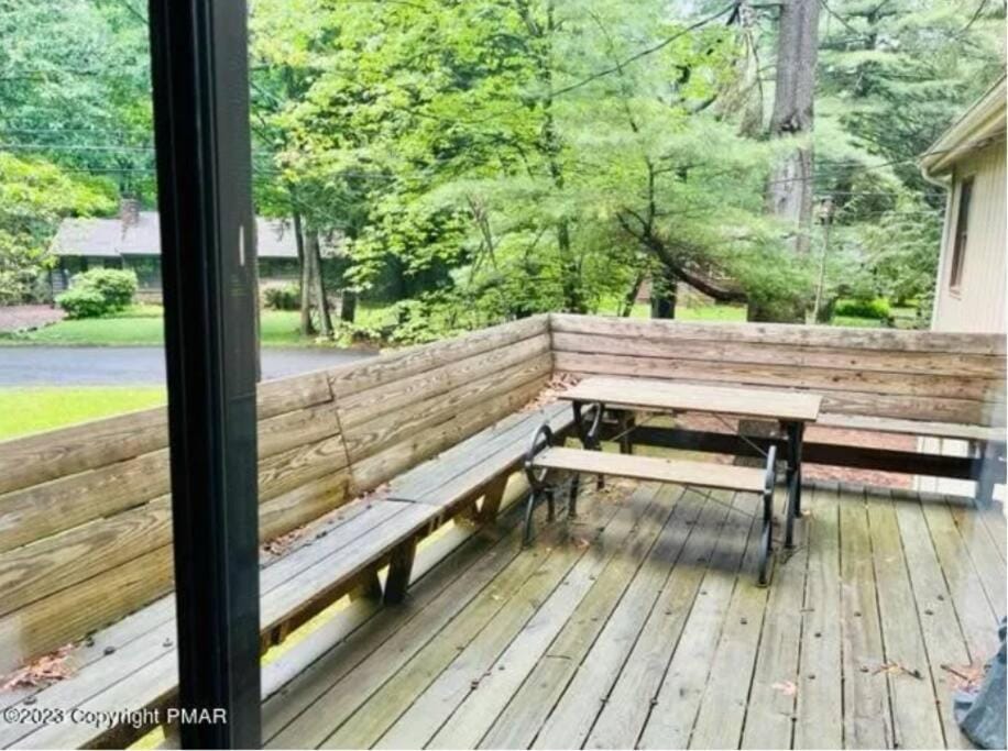 Racc00ns Retreat House in Hickory Run State Park