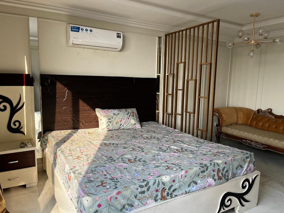 stunning studio apartment Apartment in Lahore