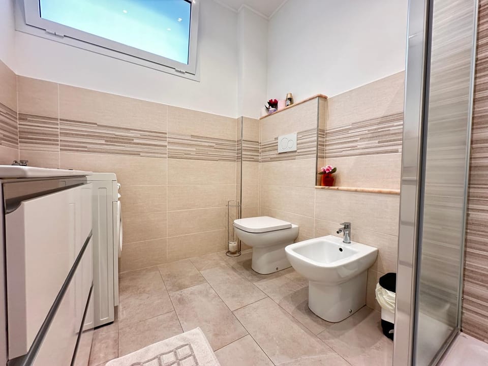 Shower, Toilet, Bathroom, bidet