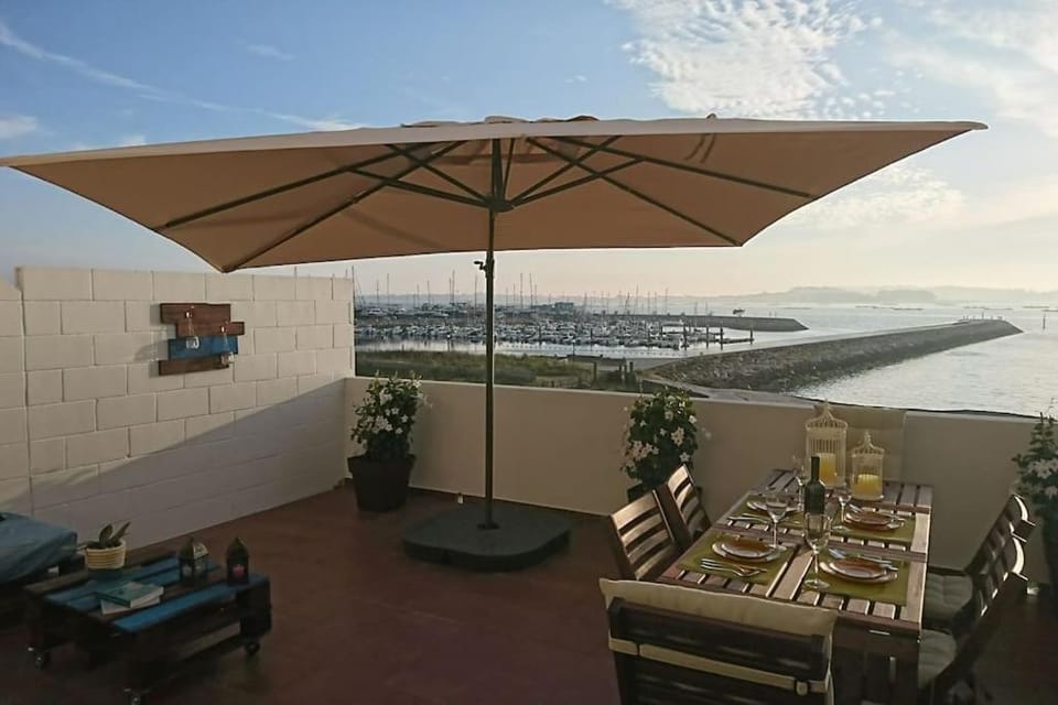 Natural landscape, View (from property/room), Balcony/Terrace, Sea view