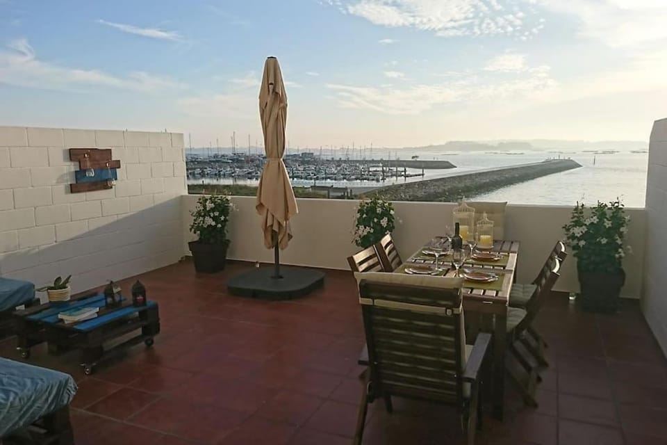 View (from property/room), Balcony/Terrace, Sea view