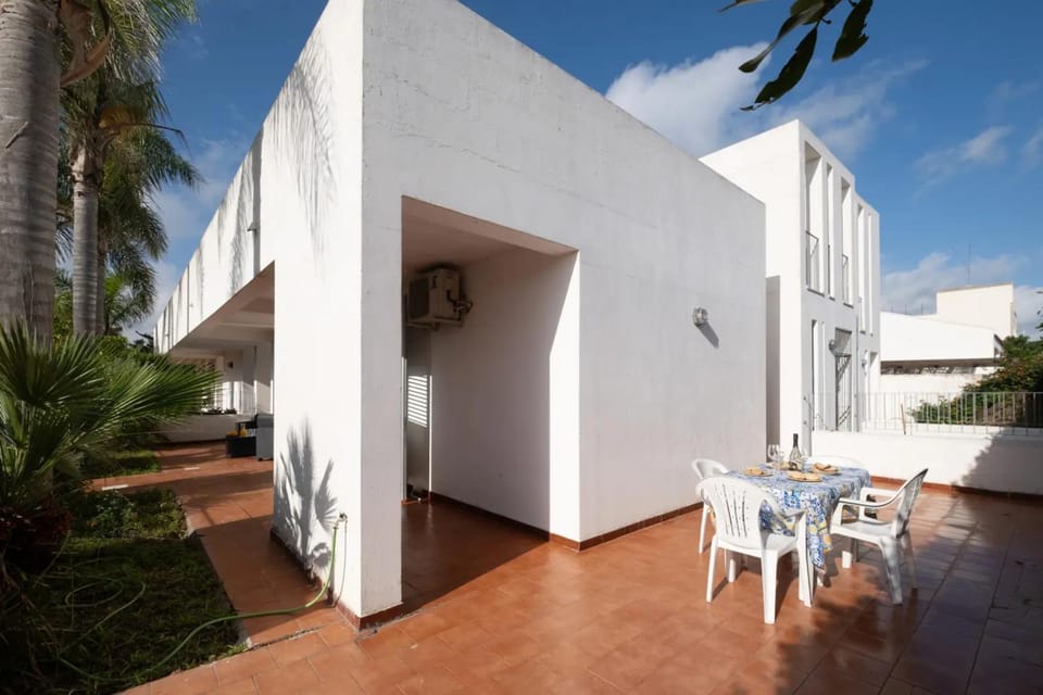Two Steps From the Beach Villa House in Apulia