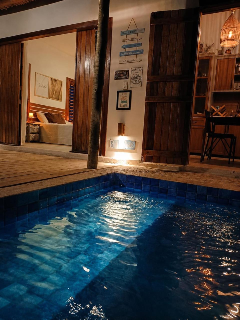 Night, Balcony/Terrace, Bedroom, Communal kitchen, Pool view, Swimming pool