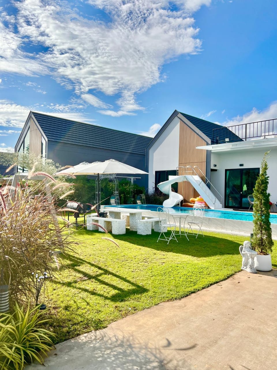 Garden, Garden view, Pool view, Swimming pool