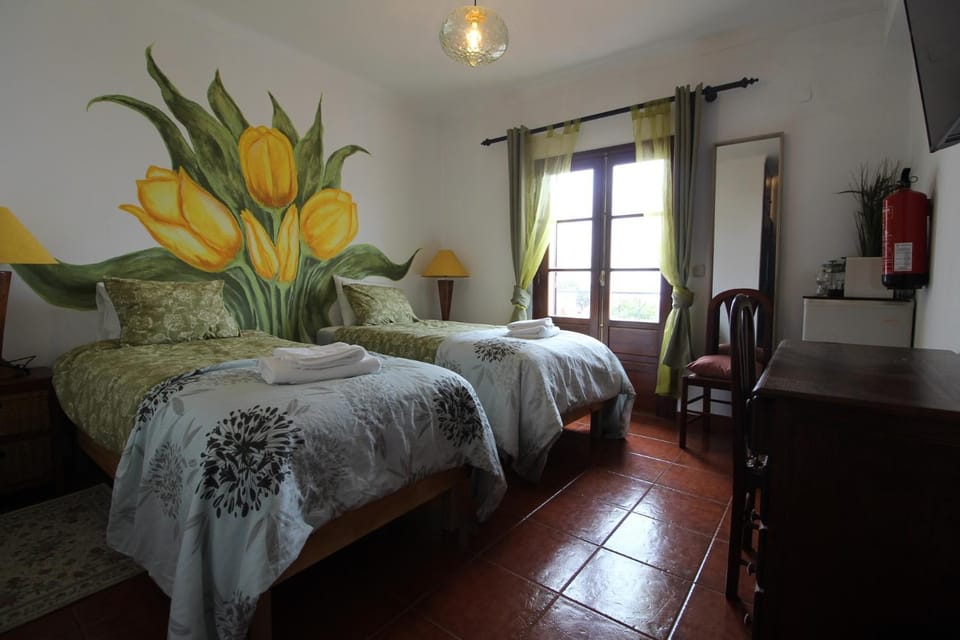 Quarto Tulipa Apartment in Vila Nova de Milfontes